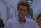 Фильм В пасти безумия / In The Mouth Of Madness (1995) - cцена 1