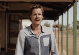 Фильм Чужие / The Dustwalker (2019) - cцена 1