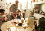 Фильм Не все дома / 10 jours sans maman (2020) - cцена 2