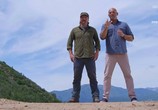 ТВ Человек против медведя / Man vs Bear (2019) - cцена 3
